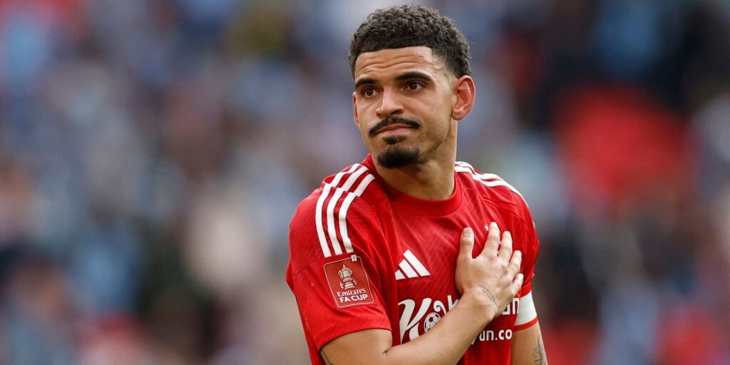 Spurs Open First Talks signs £70M cm