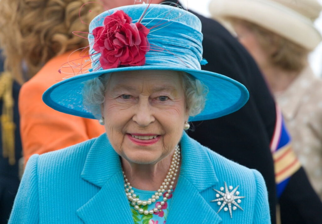 Queen Elizabeth II’s Historical Fashion Exhibition in 2026