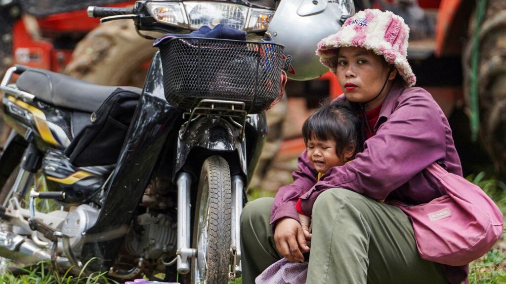 Dozens are killed and tens of thousands flee as they fight the border between Thailand and Cambodia